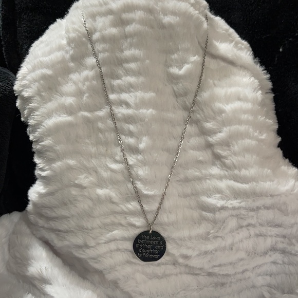 Love between mother and daughter Necklace - Picture 1 of 9